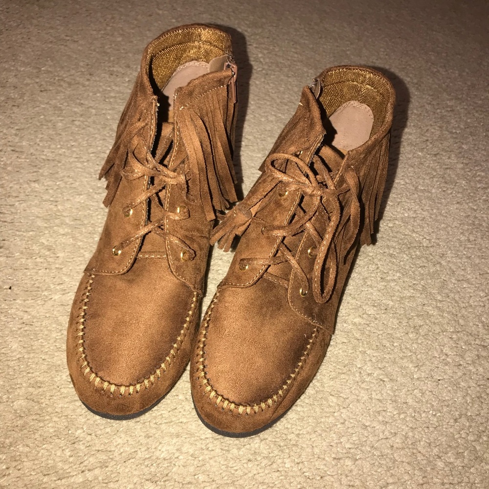 Moccasin Wedge boots